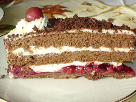 Die fertige Schwarzwälder Kirschtorte